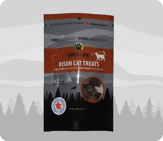 Bison cat Treats made with organic all natural 100% bison meat, for your cats and dogs. Free of Glycerine, Gluten, Grain & Preservatives.