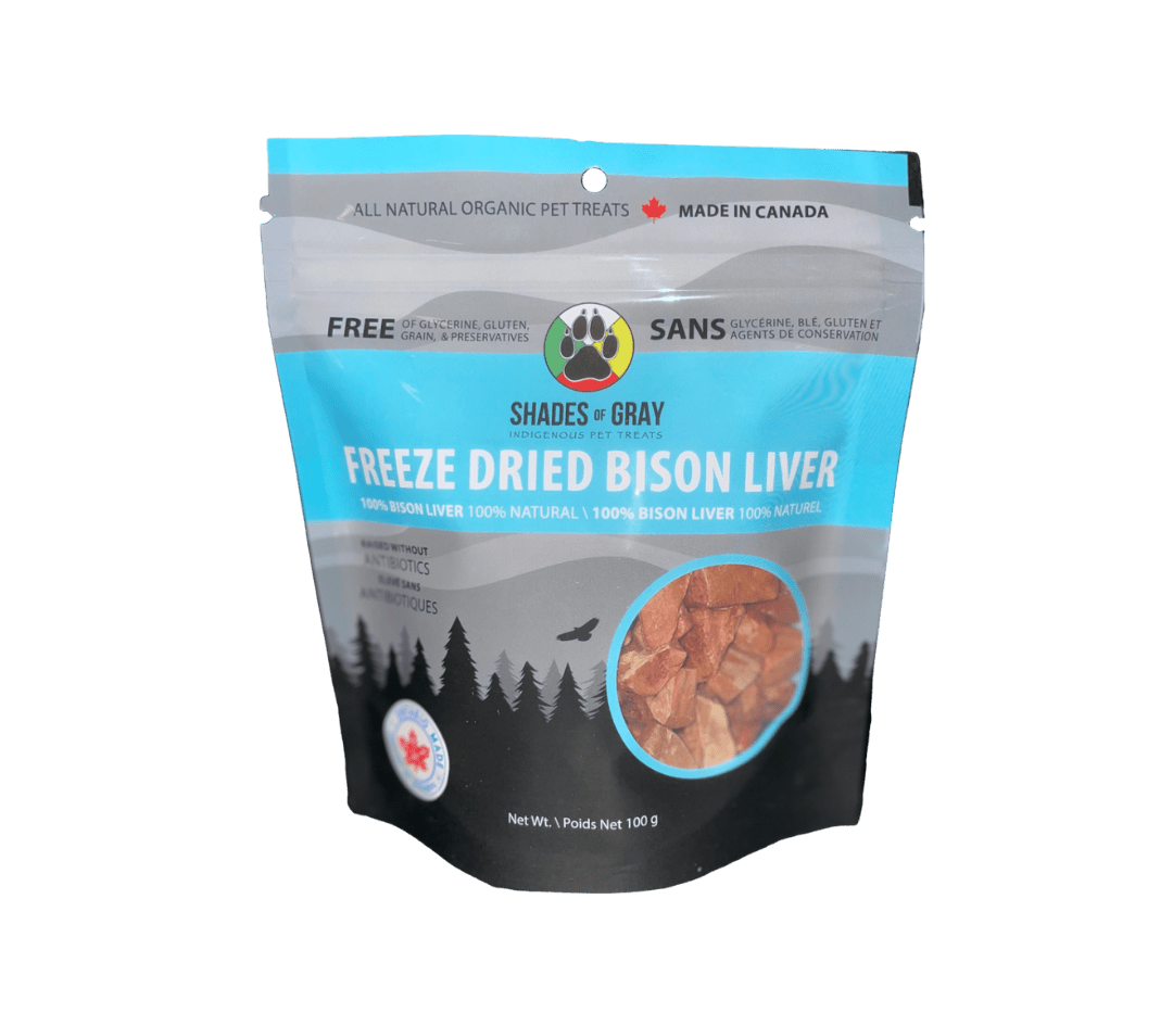 Shades of Gray Indigenous Pet Treats Freeze-Dried Bison Liver pet treats – 100% single-ingredient Canadian bison liver cubes, grain-free, gluten-free, glycerin-free, no preservatives, suitable for dogs and cats.
